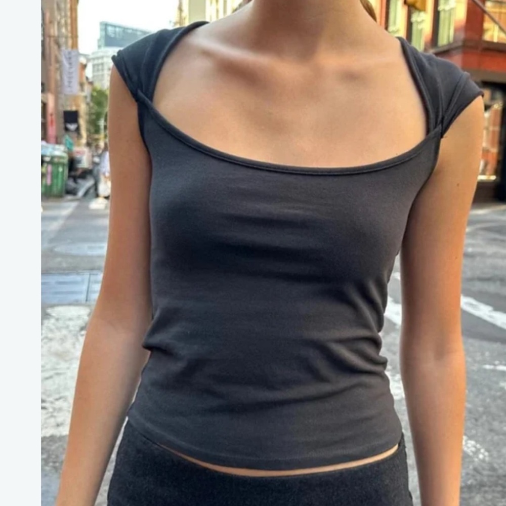 Brandy Melville Black Women's Cap Sleeve Scoop Neck Top
